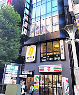 池袋店外観